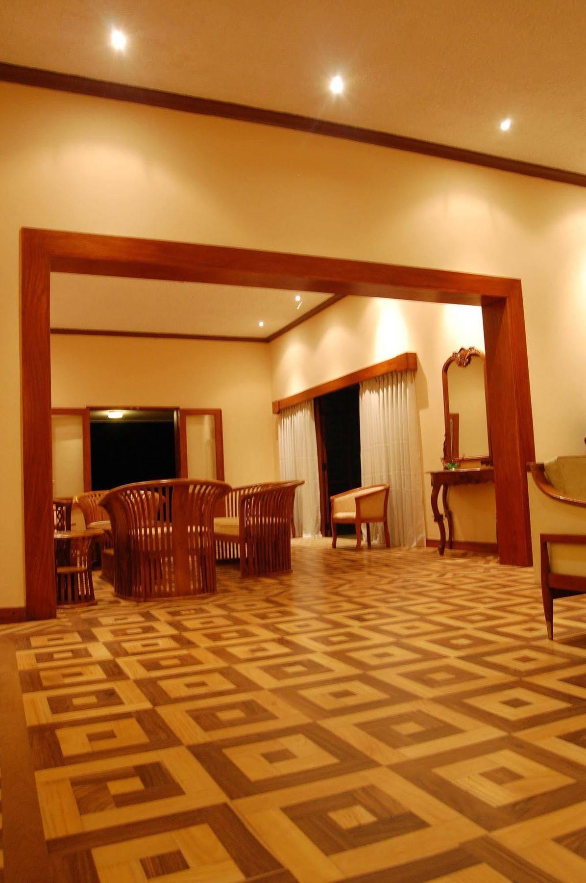 Serene Villa Ratnapura Exterior photo