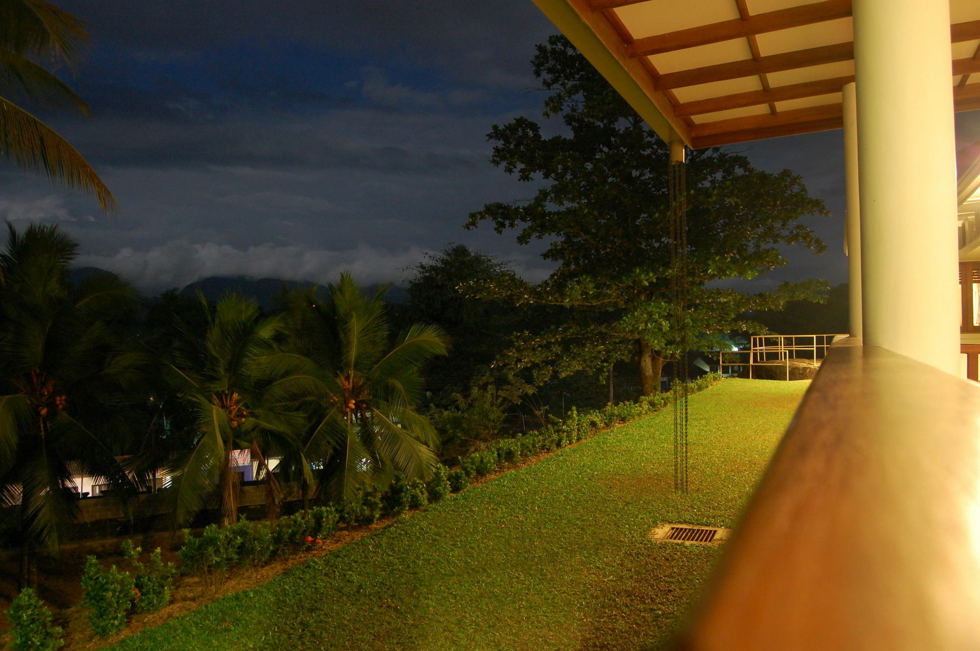 Serene Villa Ratnapura Exterior photo